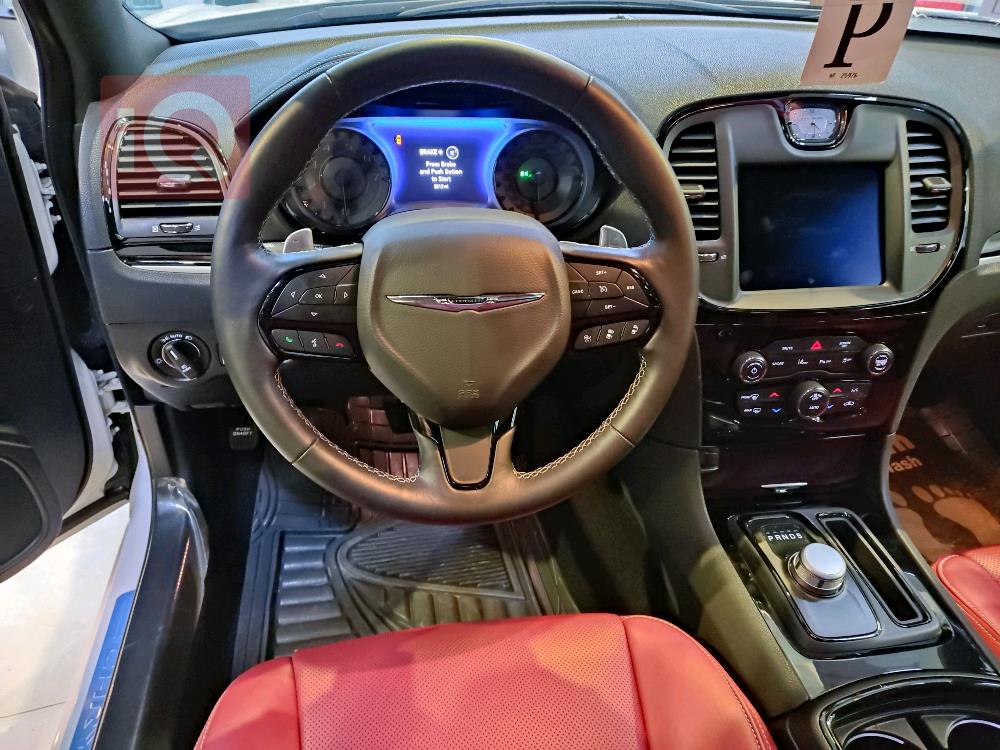 کرایسلەر 300